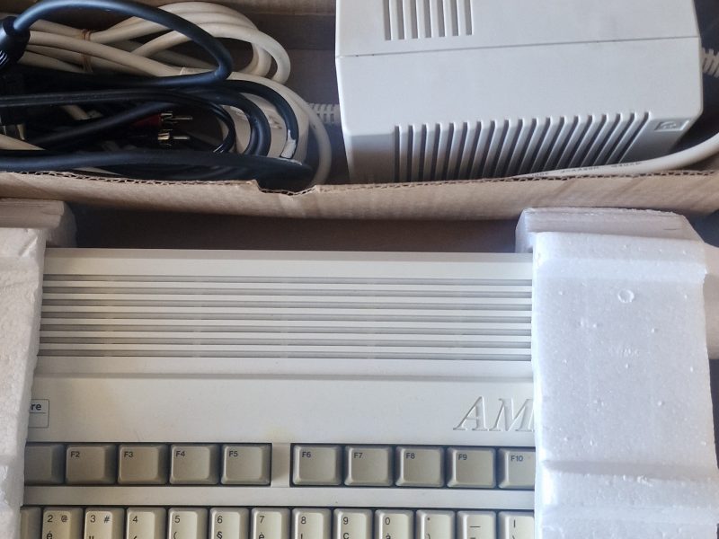 Amiga 600